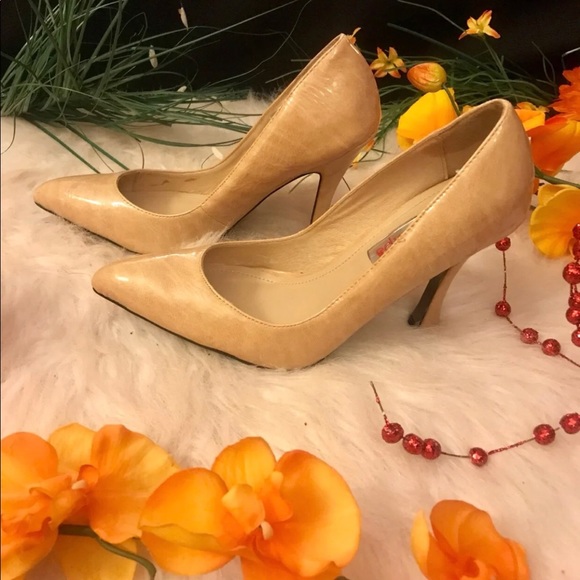 Two Lips Heels - Picture 2 of 6